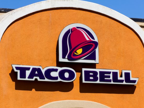 Taco Bell offers reward points for order ahead contactless pickup ...